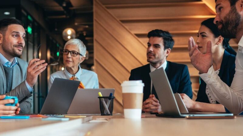 Bedrijfsoverdracht 2026: belasting besparen met de BOR